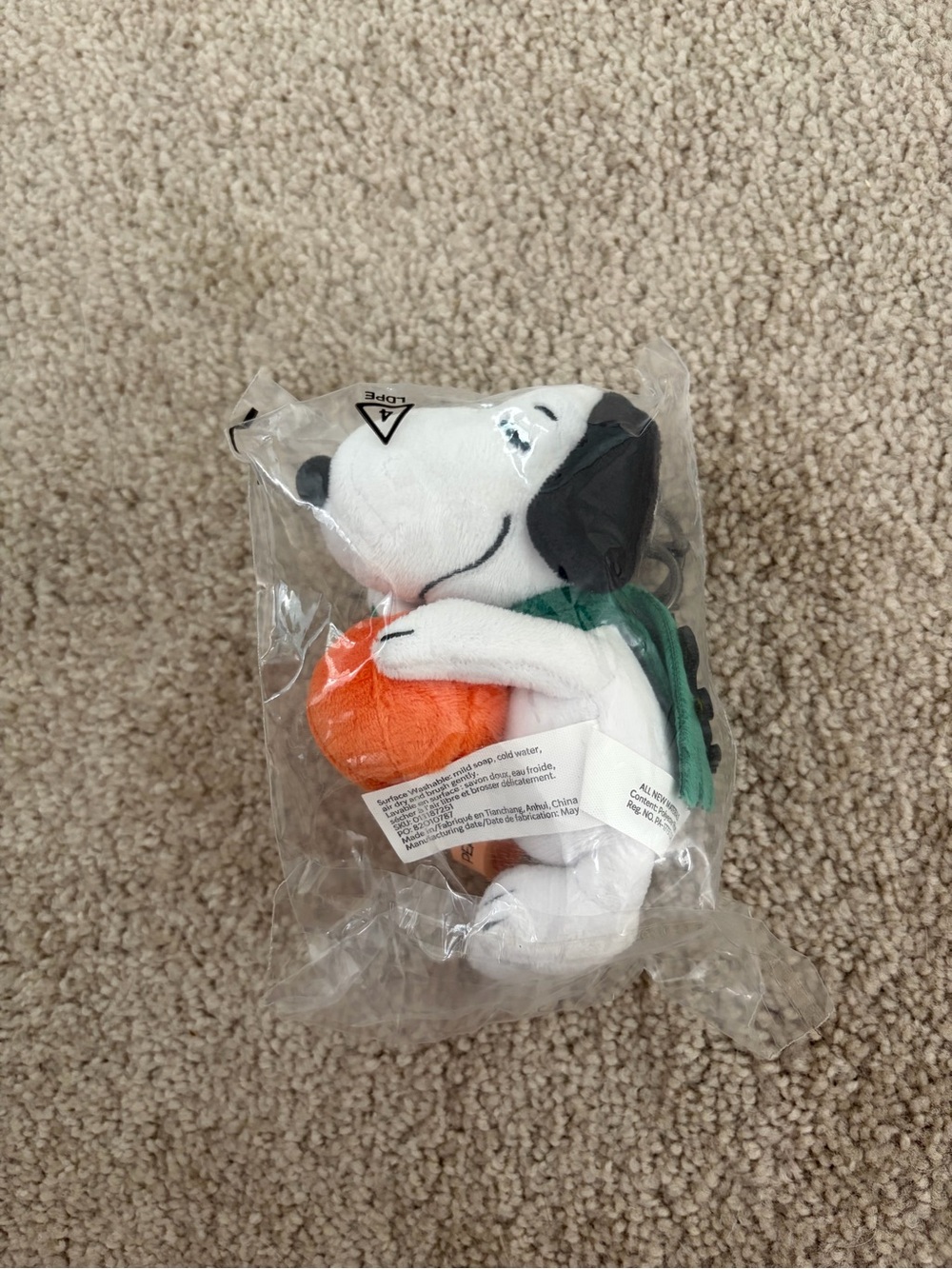 🔴 Peanuts™ + Starbucks® Keychain